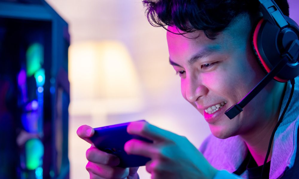 How to Make Money Playing Mobile Games: Is It Possible?